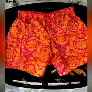 Versace barocco swim shorts size 8 40 men’s